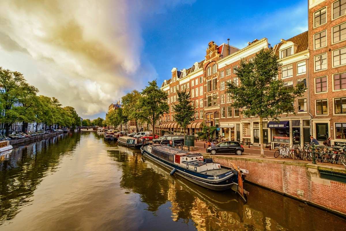Amesterdam tour with pegasus airlines
