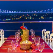 Istanbul Bosphorus Night party tour with Dinner Cruise